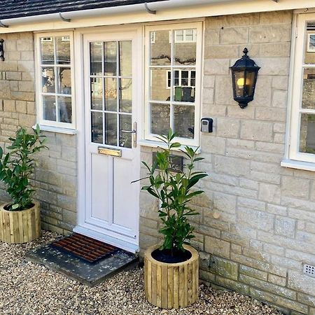Well Cottage: A Cotswold Cottage At The Heart Of The Village Of Кардуэлл Экстерьер фото