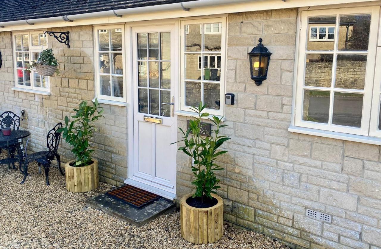 Well Cottage: A Cotswold Cottage At The Heart Of The Village Of Кардуэлл Экстерьер фото